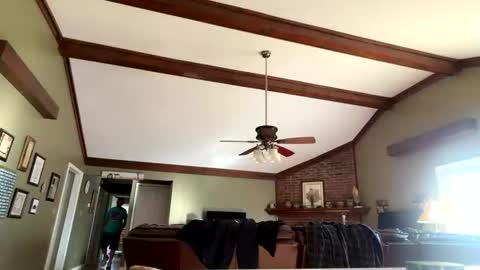 yourstoforget online show from April 1, 1:41 pm