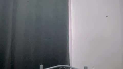 yoursweetgirl_zia online show from March 13, 2:48 am