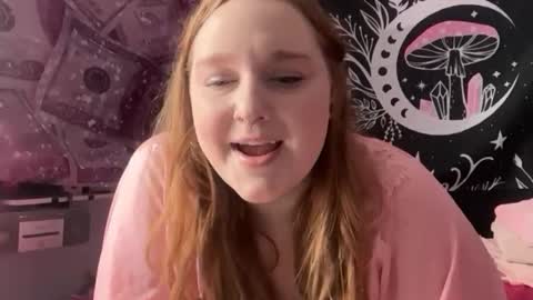 yourthickgingergoddess online show from December 5, 6:49 pm