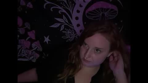 yourthickgingergoddess online show from September 29, 5:39 am