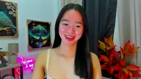 yourtinybunny online show from February 19, 11:31 am