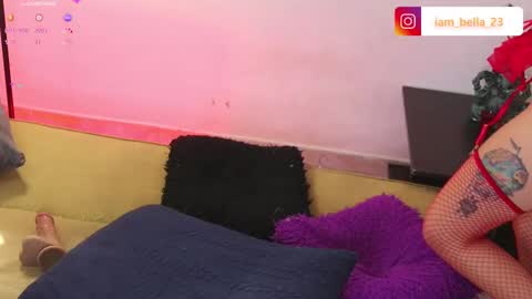 Snapshot of yourtoybella chatting on February 14, 8:15 pm Bella- Independert Model online show from February 14, 8:15 pm