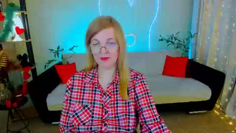 Alice online show from July 15, 10:42 am
