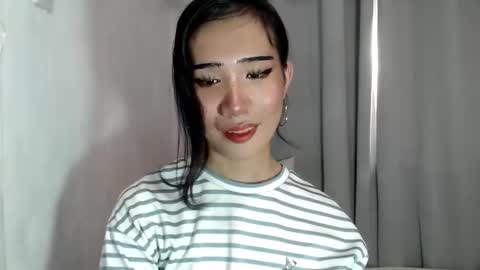 yourwife_material99 online show from April 2, 5:59 am