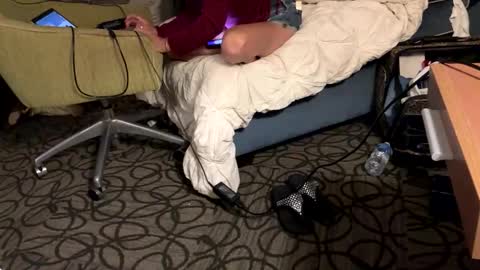 youwannacum2803 online show from October 13, 7:43 am