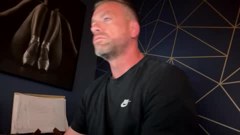 Snapshot of youwantus69 chatting on October 20, 5:23 am You want us 69 online show from October 20, 5:23 am