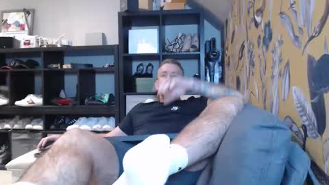 You want us 69 online show from November 11, 8:00 pm