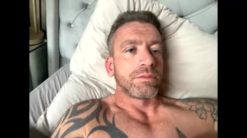 Snapshot of youwantus69 chatting on September 27, 8:23 am You want us 69 online show from September 27, 8:23 am