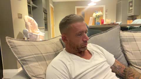 Snapshot of youwantus69 chatting on December 4, 6:49 am You want us 69 online show from December 4, 6:49 am