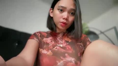 YowgineTheGreat online show from March 5, 5:18 am