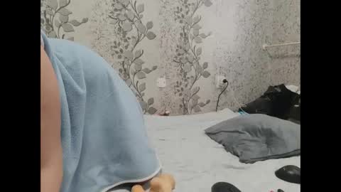 Yoyrgirlxx online show from May 11, 11:39 am