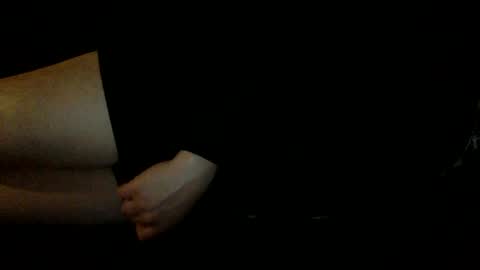 yque online show from February 9, 8:10 am