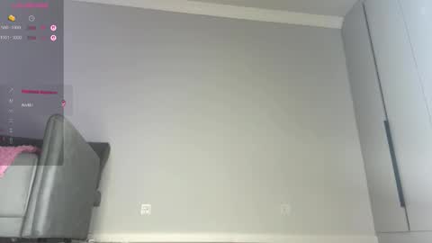 yuakiss online show from February 1, 12:13 pm