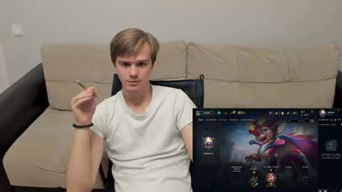 Yue Lang and Samm online show from November 15, 6:42 pm