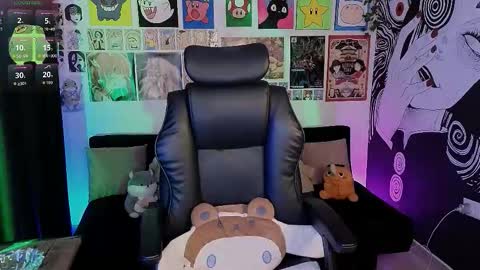    rawr   Anne Independent model      online show from February 28, 4:38 am