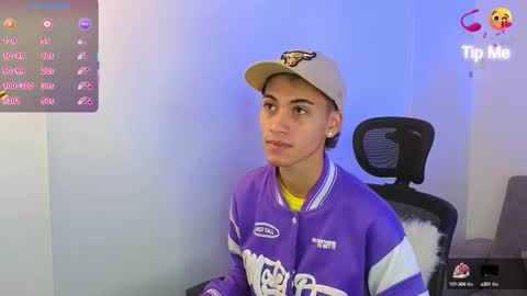 Snapshot of yulian_vasquez chatting on October 3, 1:08 pm yulian_vasquez online show from October 3, 1:08 pm
