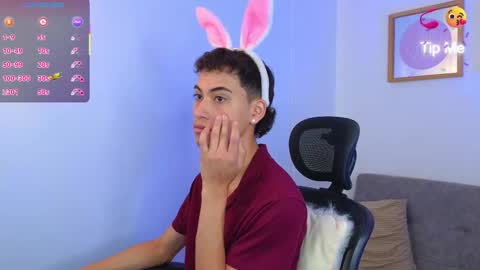 Snapshot of yulian_vasquez chatting on September 26, 1:08 pm yulian_vasquez online show from September 26, 1:08 pm