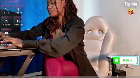 Yuliana online show from November 16, 7:05 pm