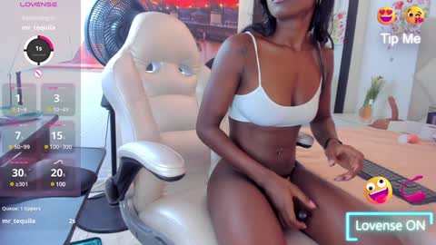 Snapshot of yuliana_milleer chatting on February 3, 8:13 pm Yuliana online show from February 3, 8:13 pm