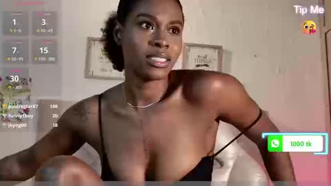 Snapshot of yuliana_milleer chatting on September 24, 8:37 pm Yuliana online show from September 24, 8:37 pm
