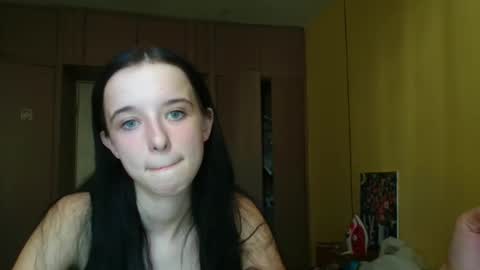 Snapshot of yuliastar chatting on September 14, 2:51 pm Yuliia online show from September 14, 2:51 pm