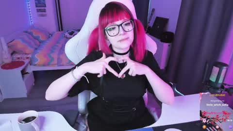 Yumi 3 online show from April 14, 1:03 pm