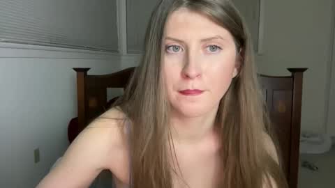 yumiandwolf online show from January 18, 4:54 am