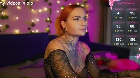 Snapshot of yummy__peach chatting on October 1, 3:27 am Catherine online show from October 1, 3:27 am