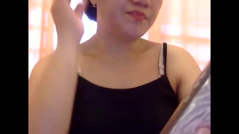 Snapshot of yummyclaya chatting on October 9, 3:23 am yummyclaya online show from October 9, 3:23 am