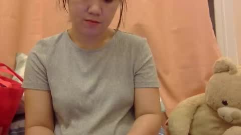 yummyclaya online show from November 25, 10:14 am