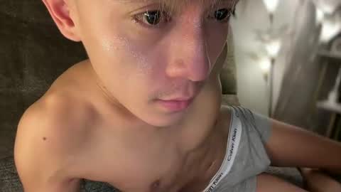 Justine online show from April 12, 7:07 pm