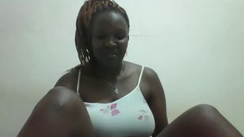 Snapshot of yummytitiess chatting on October 20, 6:02 pm yummytitiess online show from October 20, 6:02 pm