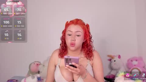 yunahott_ online show from October 12, 7:01 am