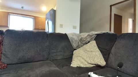 yungbul1 online show from January 8, 10:15 pm