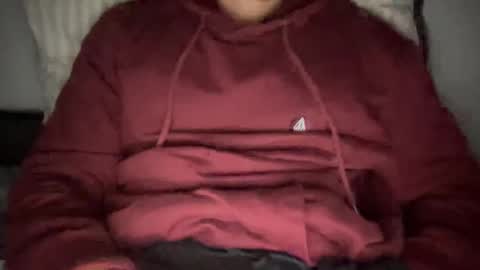 Snapshot of yungbull06 chatting on October 25, 5:51 am Yung Bull online show from October 25, 5:51 am