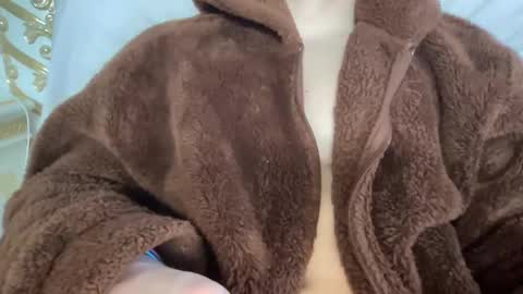 Snapshot of yungbull06 chatting on March 2, 6:19 pm Yung Bull online show from March 2, 6:19 pm