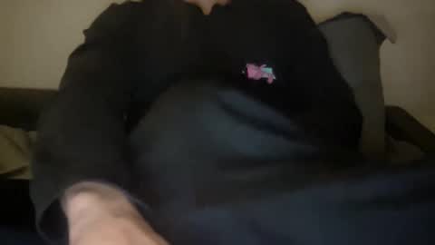 Snapshot of yungbull06 chatting on October 16, 11:14 pm Yung Bull online show from October 16, 11:14 pm