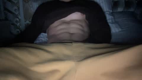 Snapshot of yungbull06 chatting on January 5, 1:24 am Yung Bull online show from January 5, 1:24 am