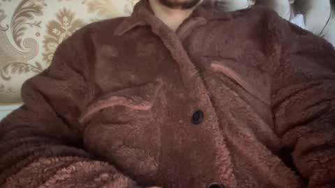 Snapshot of yungbull06 chatting on January 24, 9:37 pm Yung Bull online show from January 24, 9:37 pm