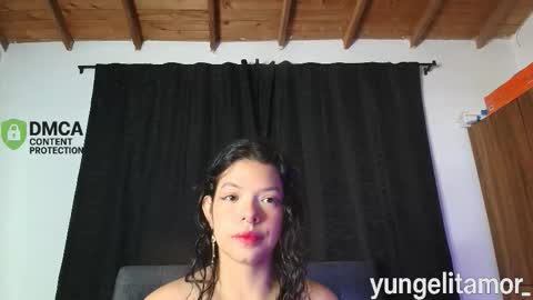 Snapshot of yungelitamor_ chatting on September 30, 5:07 am ELITA online show from September 30, 5:07 am