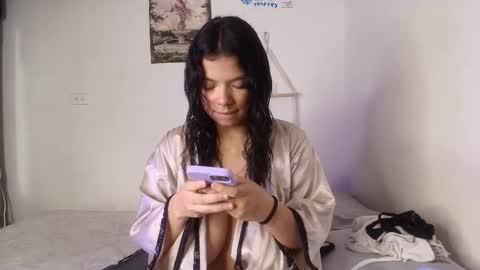 Snapshot of yungelitamor_ chatting on March 8, 5:28 am ELITA online show from March 8, 5:28 am