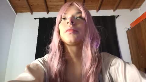 Snapshot of yungelitamor_ chatting on September 12, 5:20 am ELITA online show from September 12, 5:20 am