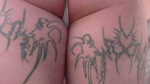 Hi My name Yuriko online show from April 23, 9:28 am