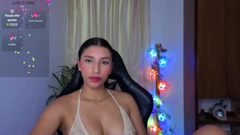 yuzii Im new to these pages so I hope you guys are kind to me. online show from February 28, 2:15 am