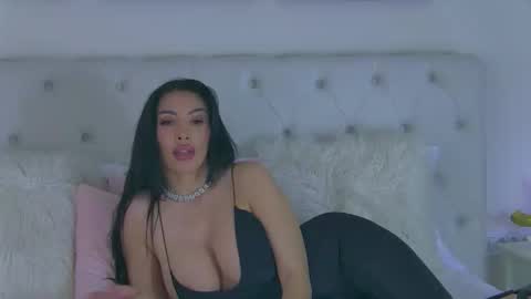 Laura online show from April 21, 5:58 am