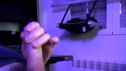 z3phyr0 online show from November 19, 9:13 pm