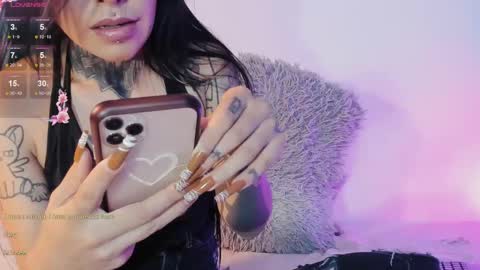 tazzie online show from February 8, 6:43 am