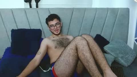 Snapshot of zac_golden chatting on October 11, 6:51 am Zack online show from October 11, 6:51 am