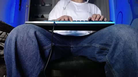 Snapshot of zac_watson chatting on February 6, 6:13 pm Zac Freelance model online show from February 6, 6:13 pm