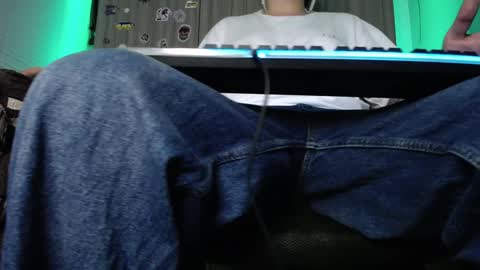 Snapshot of zac_watson chatting on February 7, 7:07 am Zac Freelance model online show from February 7, 7:07 am